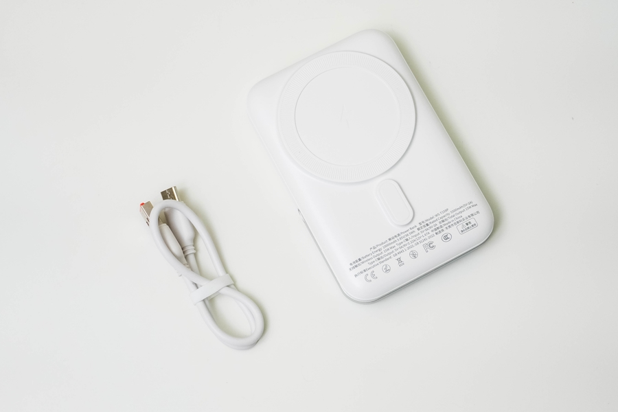 ACEFAST 맥세이프 보조배터리 거치대, 20W 아이폰 고속충전 C타입 지원 10000mAh