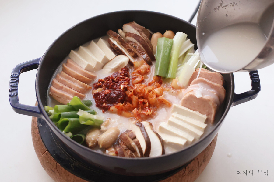 김치 부대찌개 황금 레시피 양념장 만드는법 육수 재료