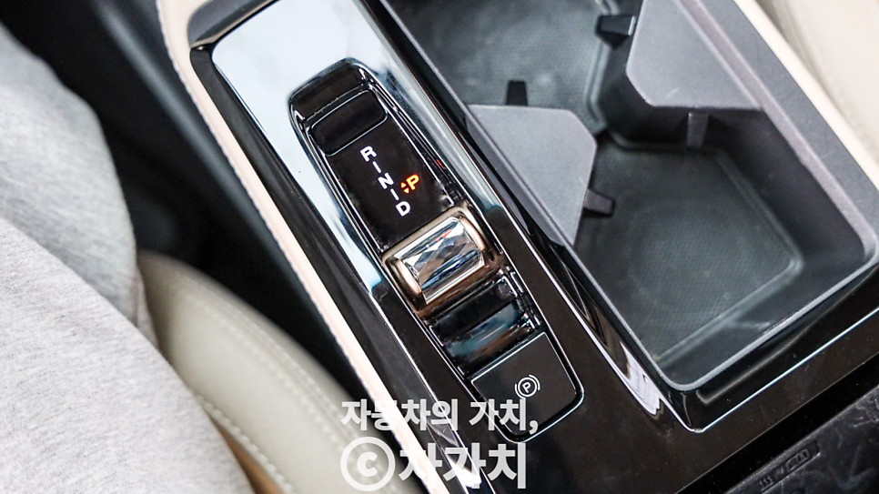 "실용성에 스타일까지 갖췄다!" KGM 액티언, 도심 속 SUV의 현실적인 시승기
