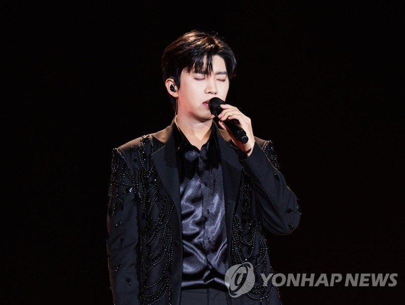 임영웅 콘서트, 왜 강행할 수밖에 없었나?