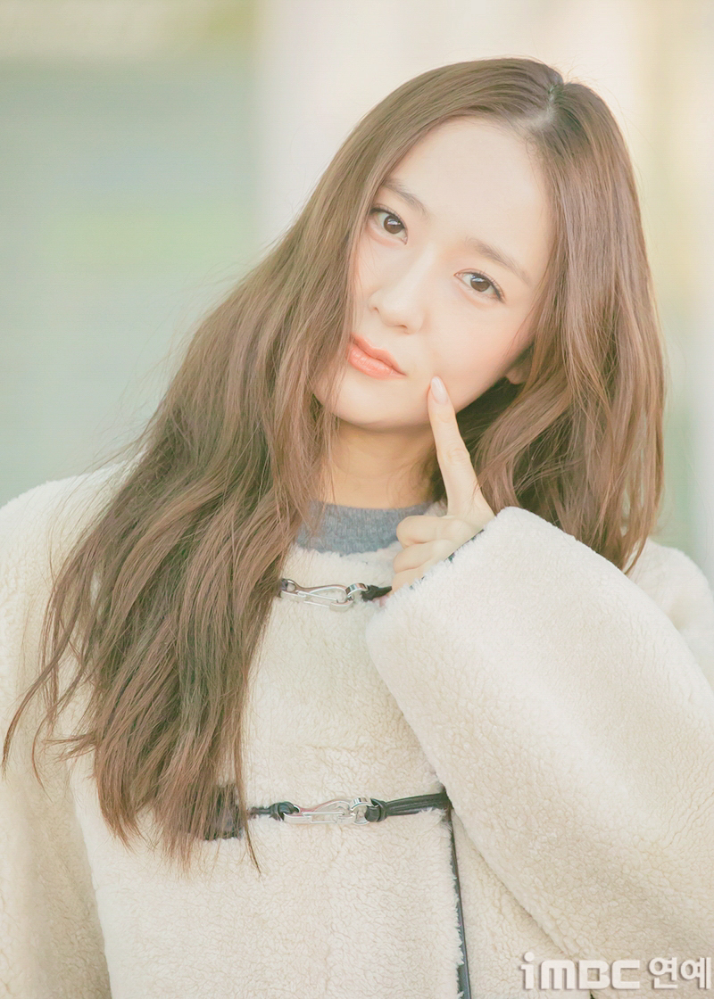 정수정, 토템(TOTOME) 25FW 패션쇼 완벽한 드뮤어룩!