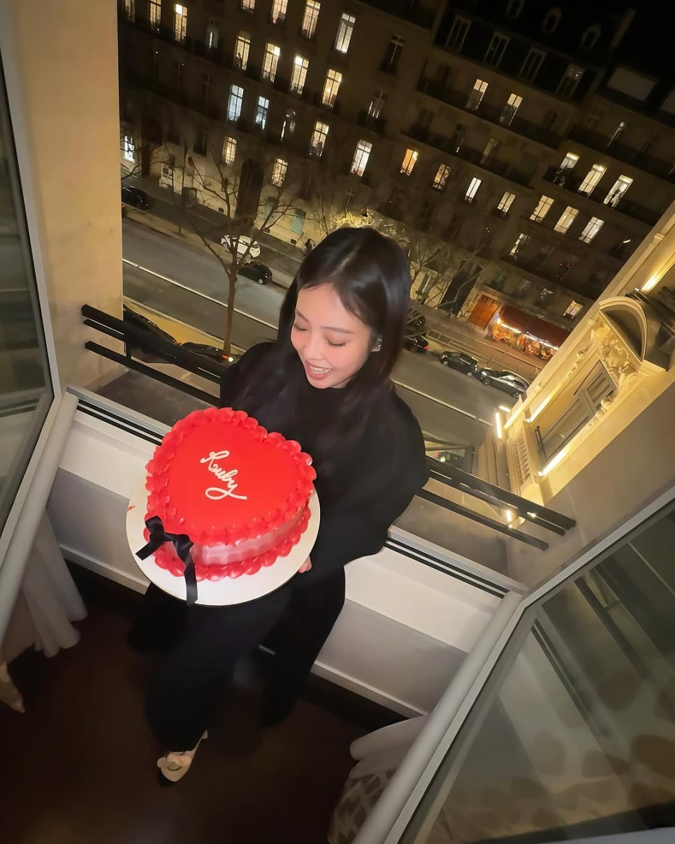 파리 샤넬 패션쇼 제니, 메리제인슈즈 스타일링