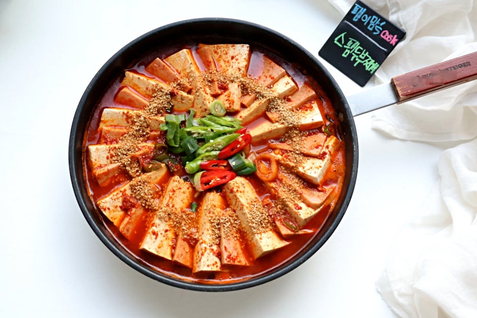 스팸 두부찌개 레시피 쉬운 두부요리 스팸 두부짜글이 만들기