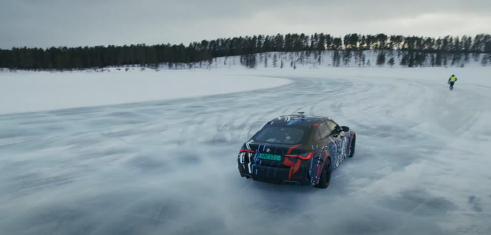 BMW 전기 M3, 출시가 임박한 가운데 가상 배기 사운드 테스트 중