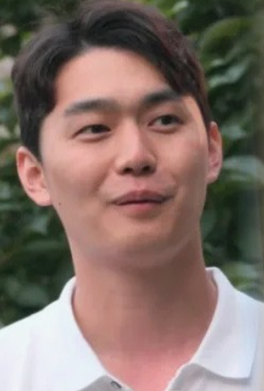 나는솔로 11기 영철 문재인 전 대통령과 깜짝 인증샷 공개 노무현 전 대통령 어록까지 뚜렷한 정치색 드러내