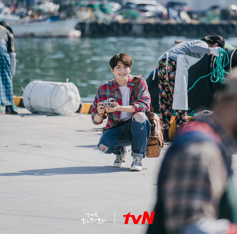 드라마 갯마을 차차차 김선호 신민아의 잔잔한 바닷가의 로맨스를 보고싶다면?