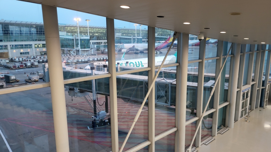 인천공항 오메가 스피드마스터 스누피~