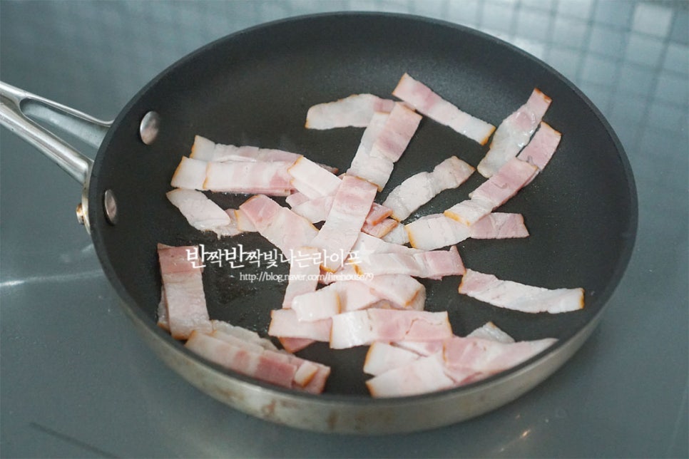 시저샐러드 드레싱 만드는법 베이컨칩 로메인 상추 샐러드