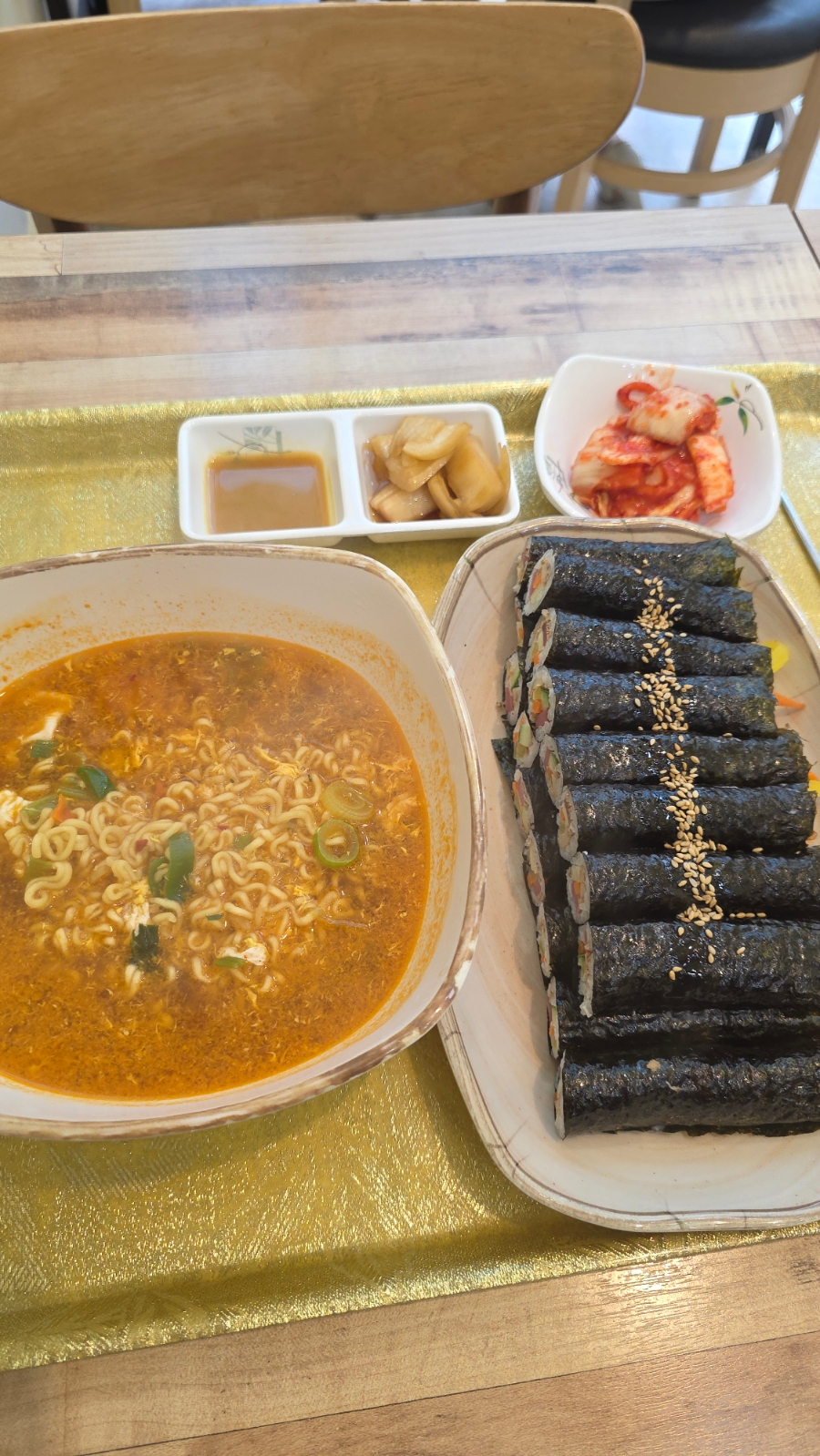 상무지구 분식 찡찡꼬마김밥 상무중앙점