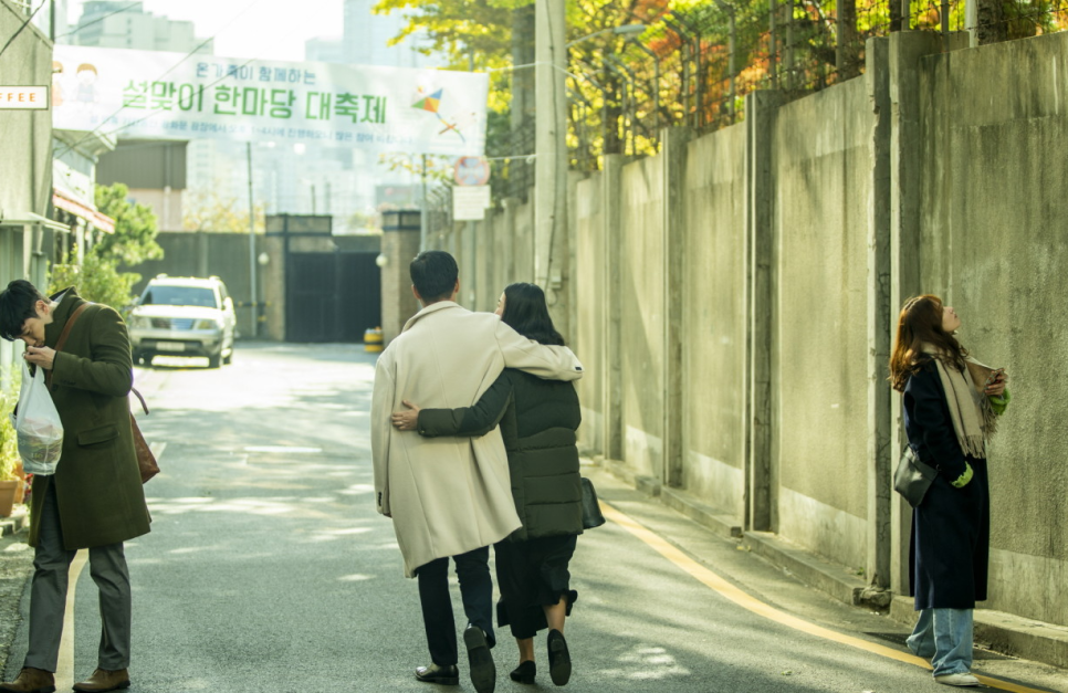 영화리뷰 연애 빠진 로맨스 결말 정보 현실적 남녀의 사랑 이야기 넷플릭스 추천 한국 코미디 로맨스