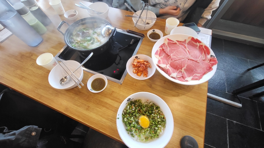 일산 등촌샤브칼국수 역시 맛나네~