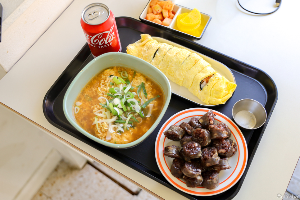 성수 가볼만한곳 데이트코스 추천 서울숲 맛집 성수김밥 퍼니텅
