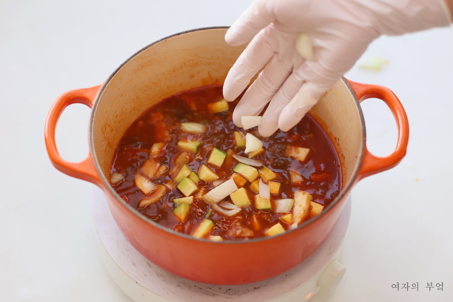스팸 순두부찌개 레시피 양념 간단 순두부찌개 끓이는법