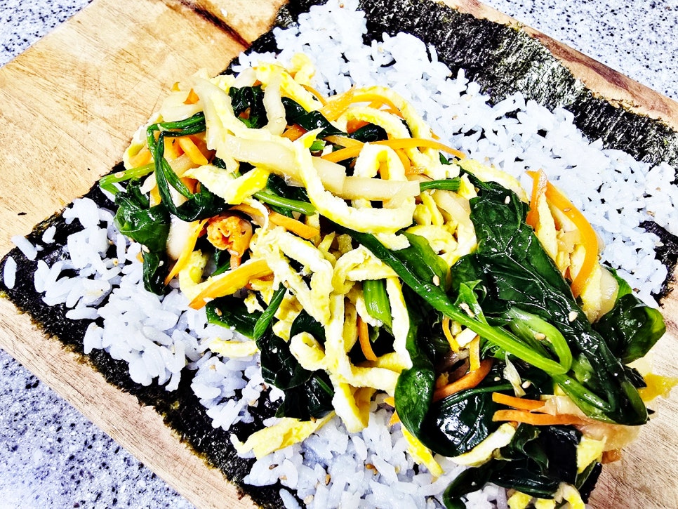 간단김밥 만들기 묵은지 당근 시금치 계란김밥 레시피