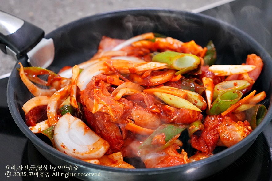 세상 쉬운 제육볶음 레시피 더미식 요리양념 만능양념장 후기
