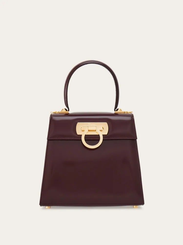 페라가모(FERRAGAMO) 가정의 달 어버이날 선물 추천 : 여자 명품 가방, 여성 구두, 스카프 & 남성 벨트, 카드 지갑