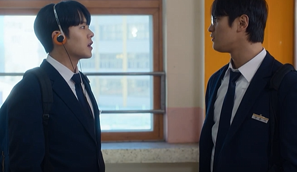 드라마 <ONE: 하이스쿨 히어로즈> 정보 출연진 이정하 김도완 육준서 등장인물 몇부작 웹툰 원작
