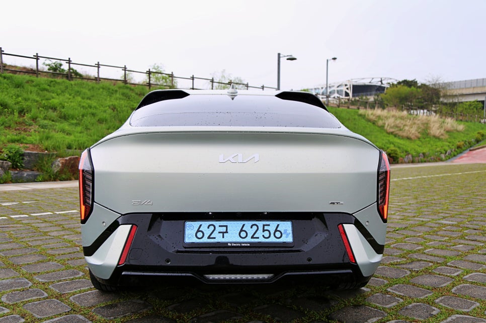 테슬라모델3 왜 사? 기아 EV4 가 있는데! EV4 GT라인 시승기