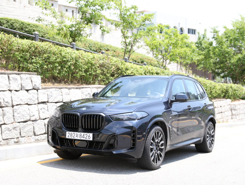 BMW X5 50e 플러그인 하이브리드 SUV 시승기 '전기차와 내연기관의 장점만 경험해 볼까?'