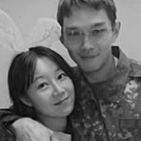 공효진♥케빈오, 10살 어려보여? 이 커플 지금 신혼 아닌가요?!