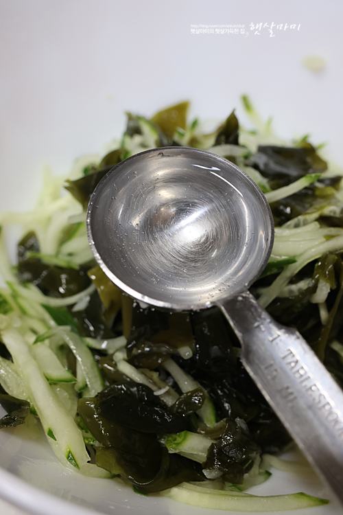 오이 미역 냉국 만들기 냉면 육수 요리 만드는 법 레시피