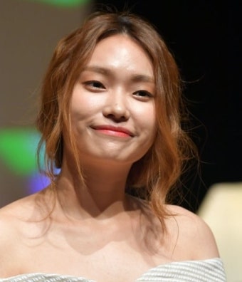 이진아, 결혼 6년 만에 엄마 됐다 “물방울 같은 아기 루아 태어났어요”