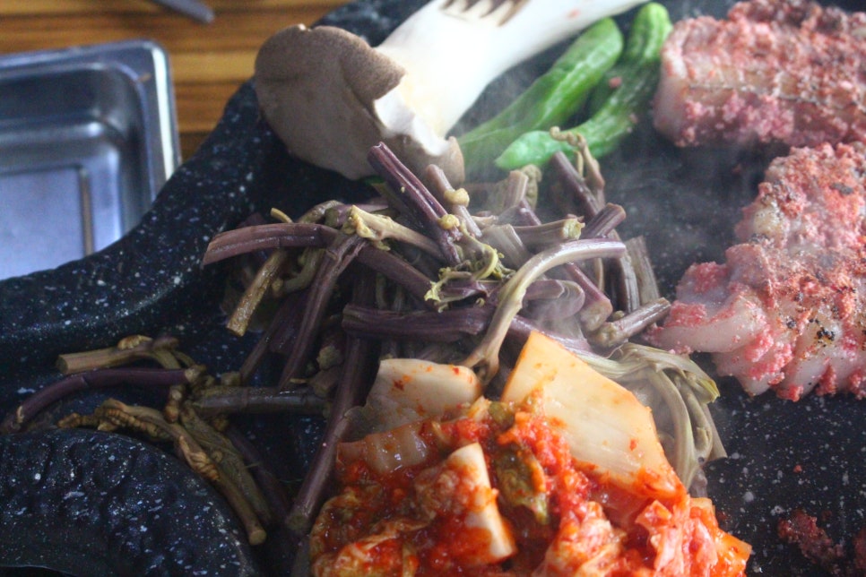 제주 현지인 맛집 육즙가득 칠사돈