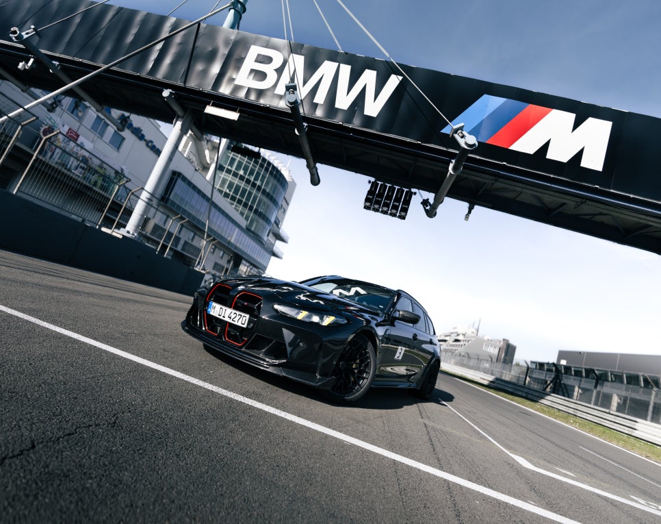 BMW M3 CS 투어링, 뉘르부르크링 7분 29초 490으로 투어링 신기록 수립