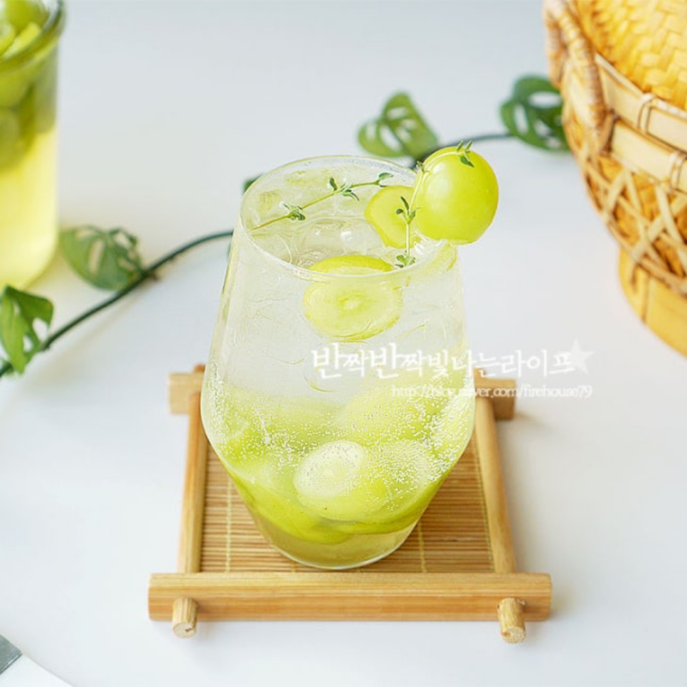 샤인머스켓 제철 과 효능 , 씨없는 망고 포도 칼로리 먹는법 요리