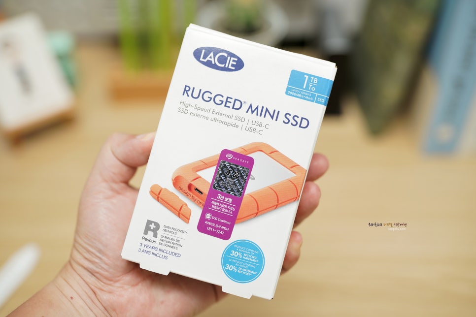 튼튼하고 빠른 외장 SSD를 찾는다면? LaCie Rugged Mini SSD