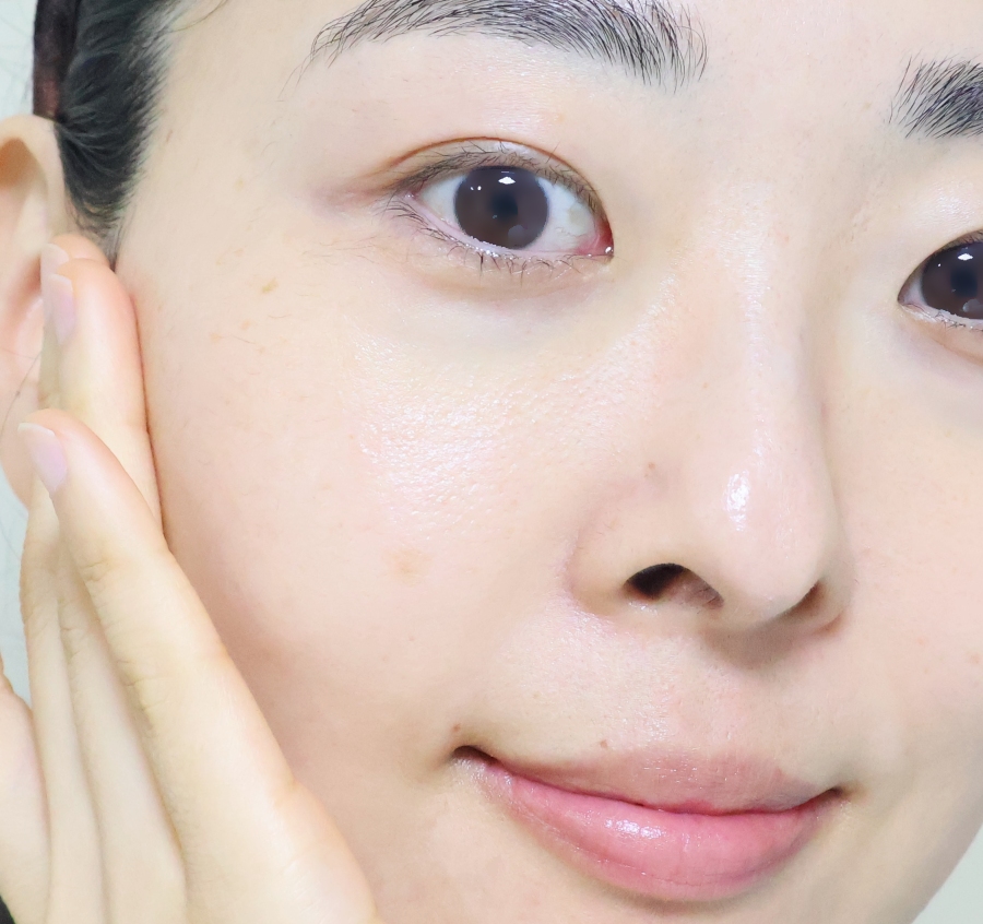 화이트닝 미백 에센스 하나로 모공 관리까지! GS홈쇼핑 VU 뷰 추천템