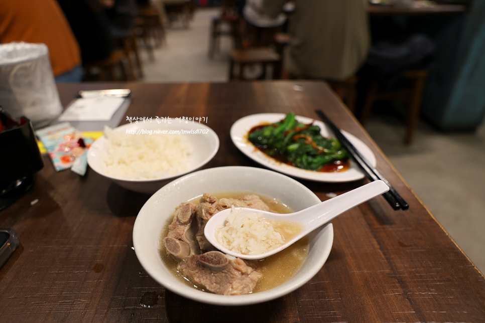 싱가포르 맛집 송파바쿠테 메뉴 추천 주문 하는 방법 물티슈