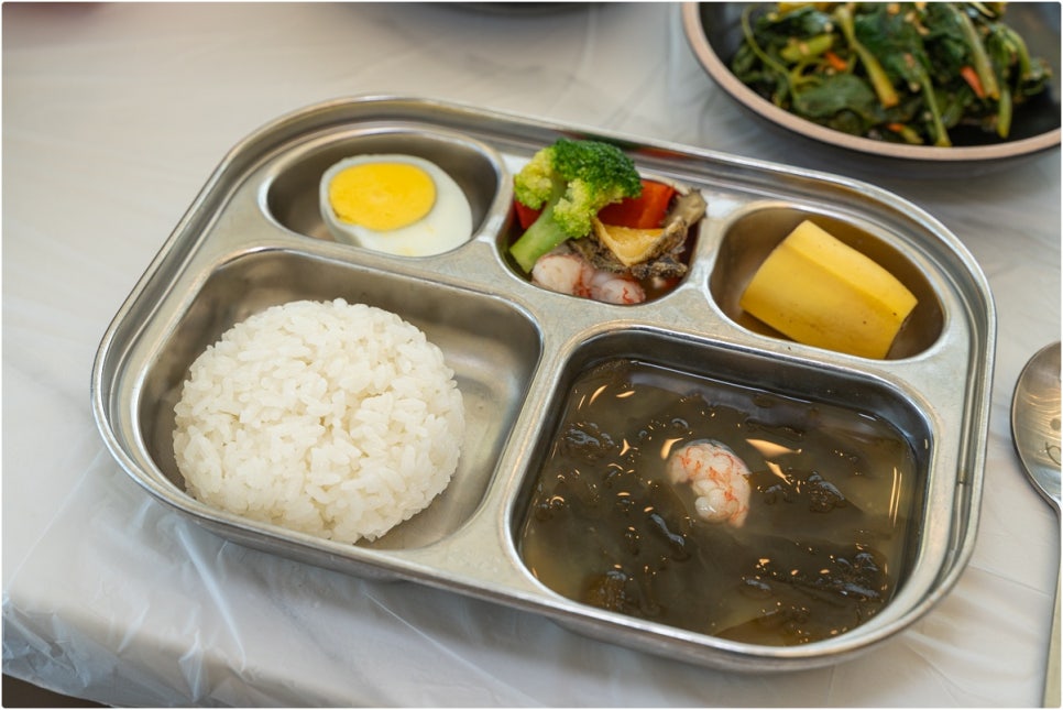여수여행맛집 여수 돌산 오션뷰 즐기며 밥도둑 만난 곳