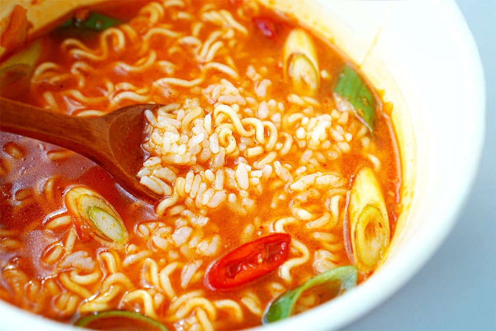 하림 양푼 김치찌개라면 cu편의점행사 컵라면 추천