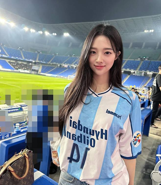 이동경, 와이프! "연예인인 줄..." K리그 MVP 여신 아내 화제
