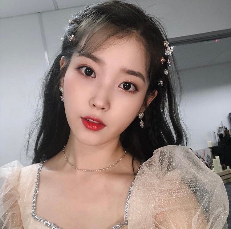 "빈약한 상체.." 웨이브체형 연예인 특징 코디