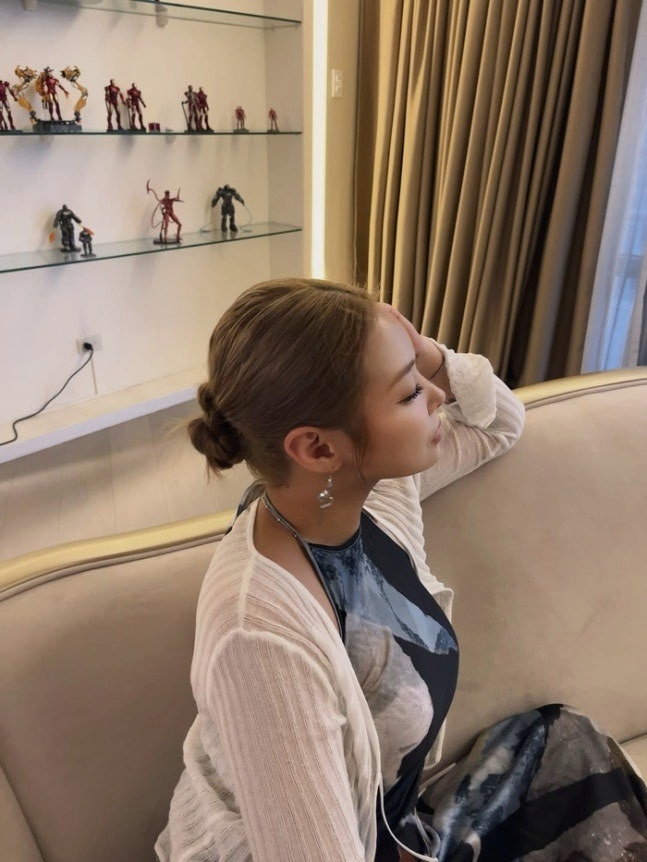 숏컷 박제인 줄 알았던 치타 근황, 분위기 여신 등극! 화가 변신 소식까지?