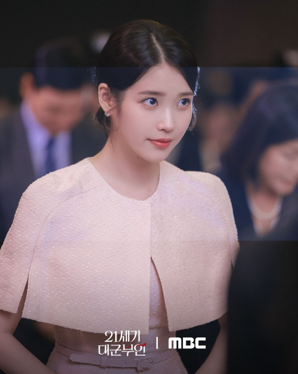 요즘 난리 난 아이유 변우석 조합, '21세기 대군부인' 티저 속 비주얼 합 실화?